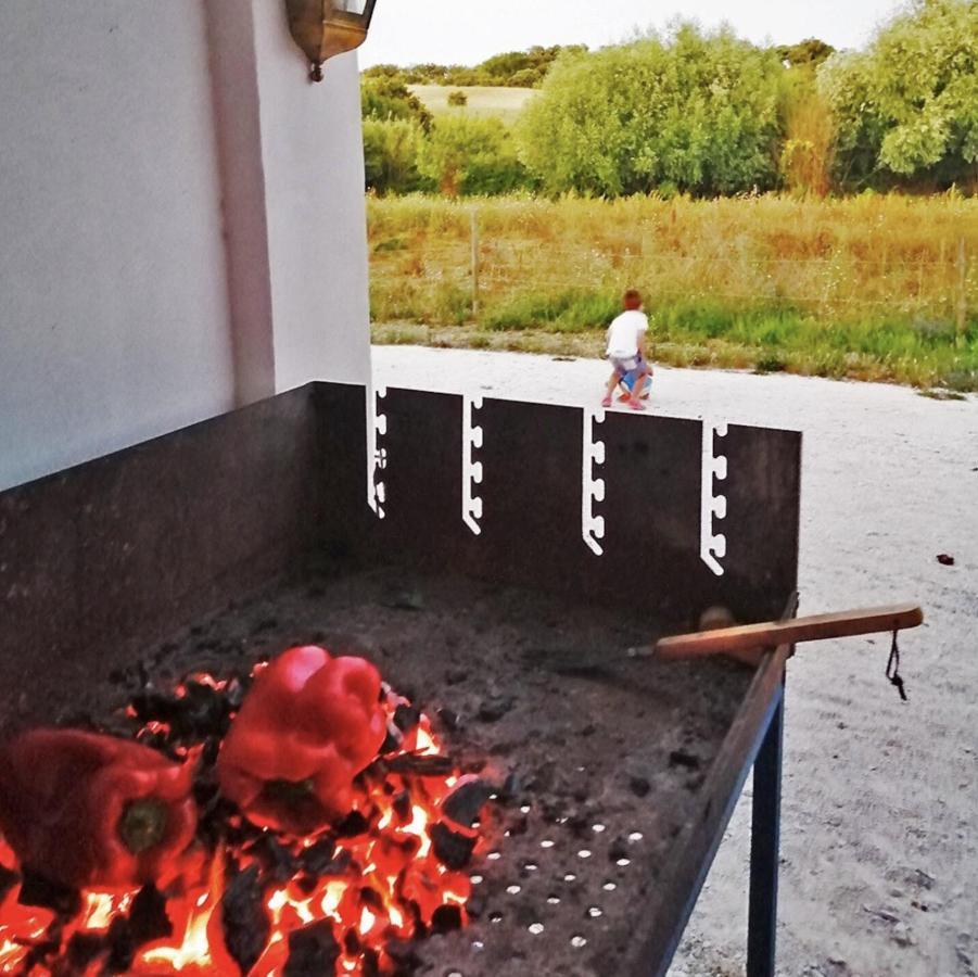 Azoia 10 - Hostel & Casas De Campo Azoia de Baixo Zewnętrze zdjęcie